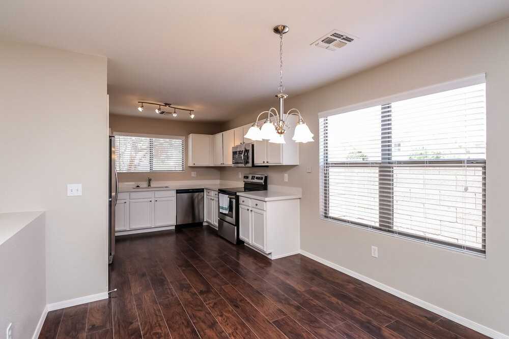 1538 S Danielson Way - Photo 7 of 16