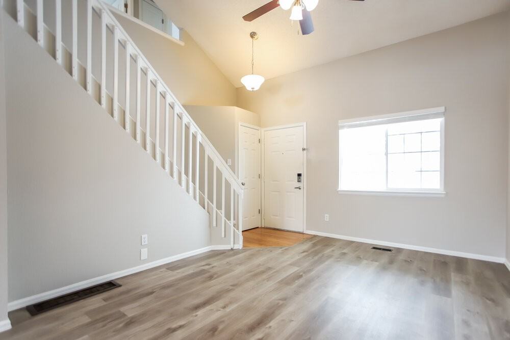 13587 Bellaire St - Photo 6 of 18