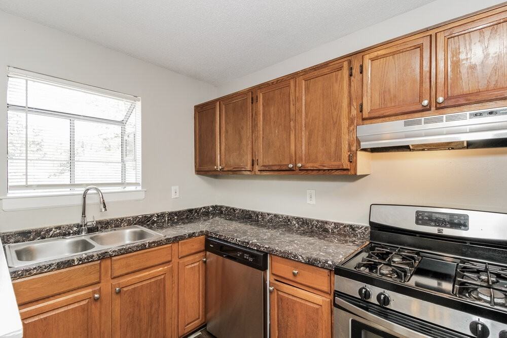 3467 Meadowlane Pl Sw - Photo 7 of 17