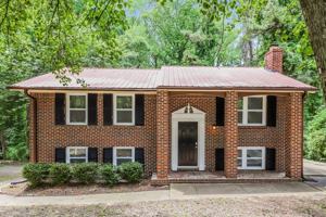 featured image of 2870 Valley Brook Dr Sw