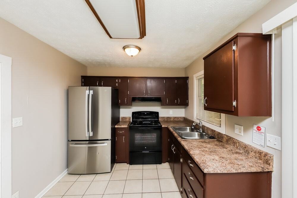 2870 Valley Brook Dr Sw - Photo 7 of 25