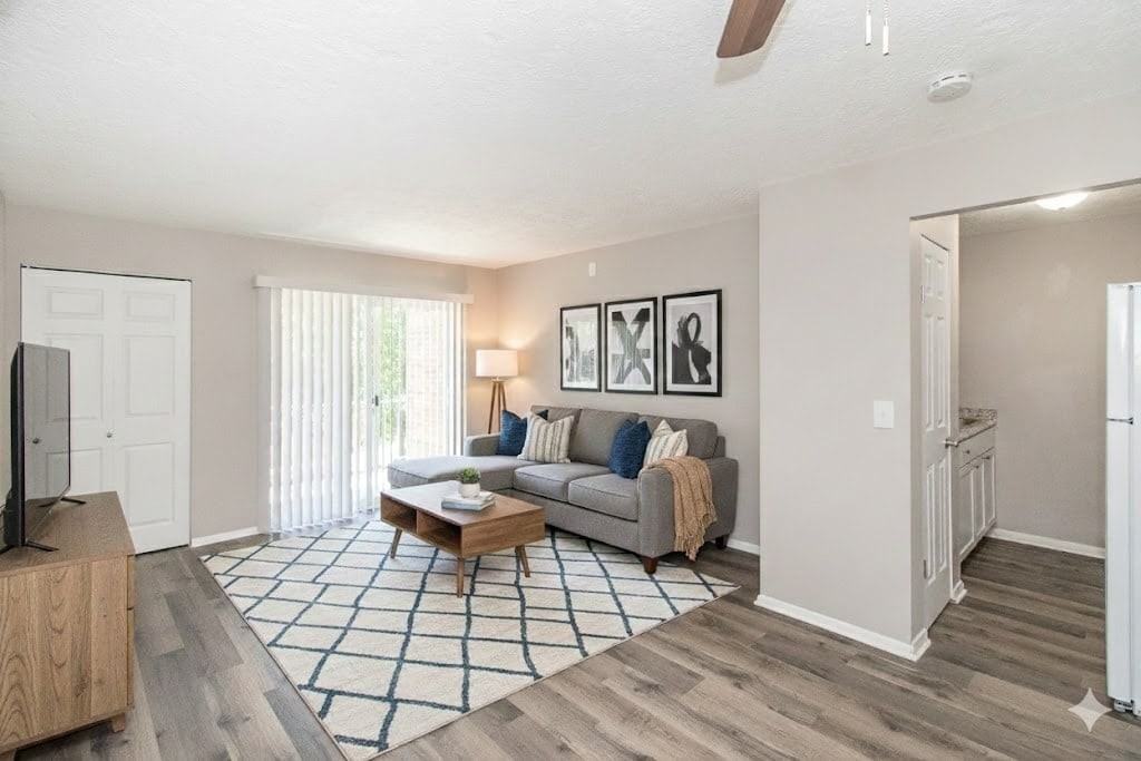 2102 Queen City Avenue - Photo 6 of 11