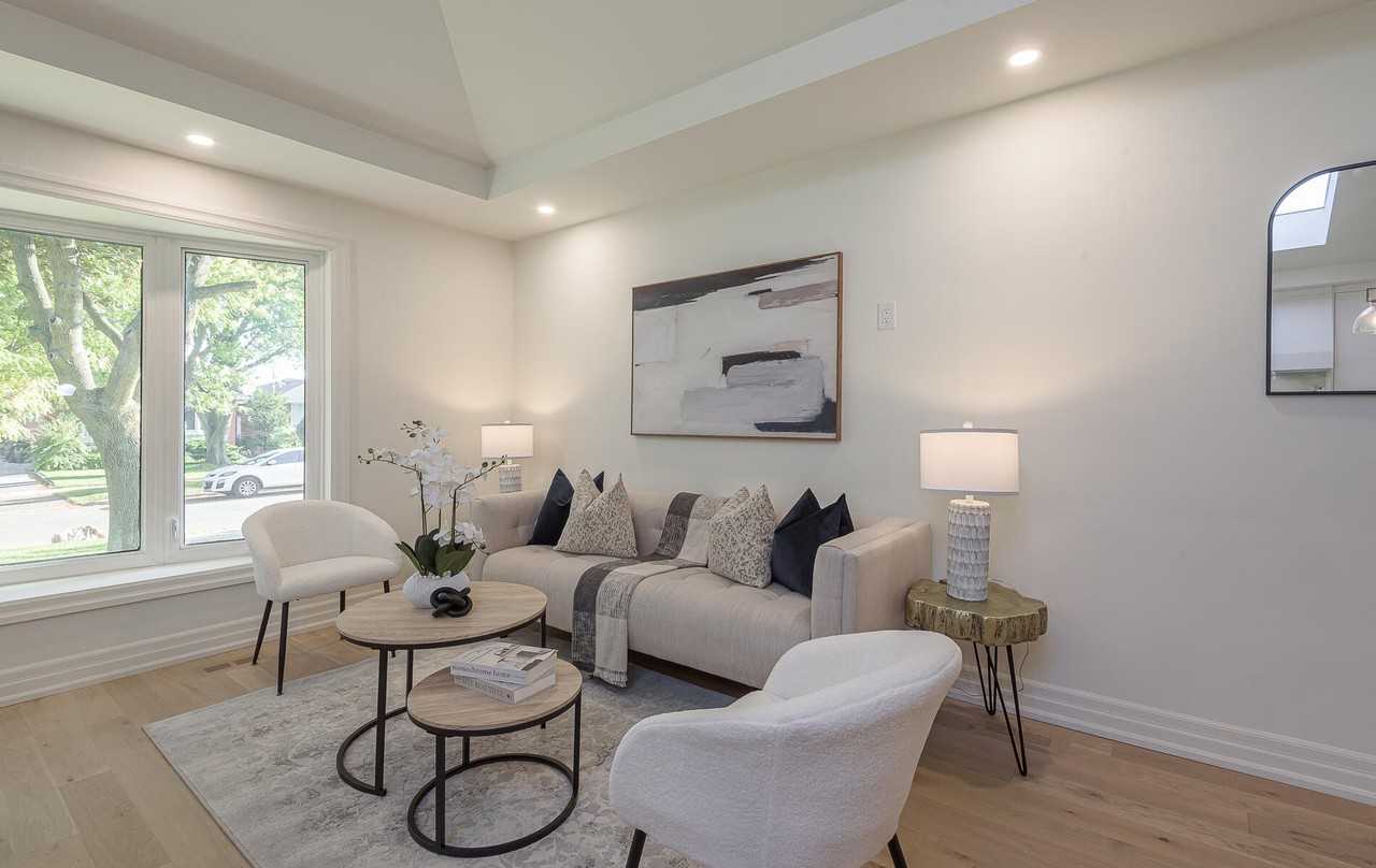 27 Hollister Road - Photo 3 of 24