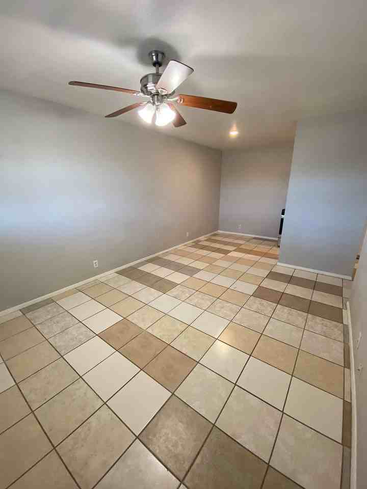 Palms Apartments - Photo 5 of 6