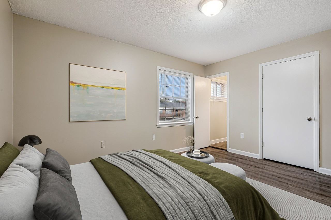 Sherwood Flats - Photo 3 of 50