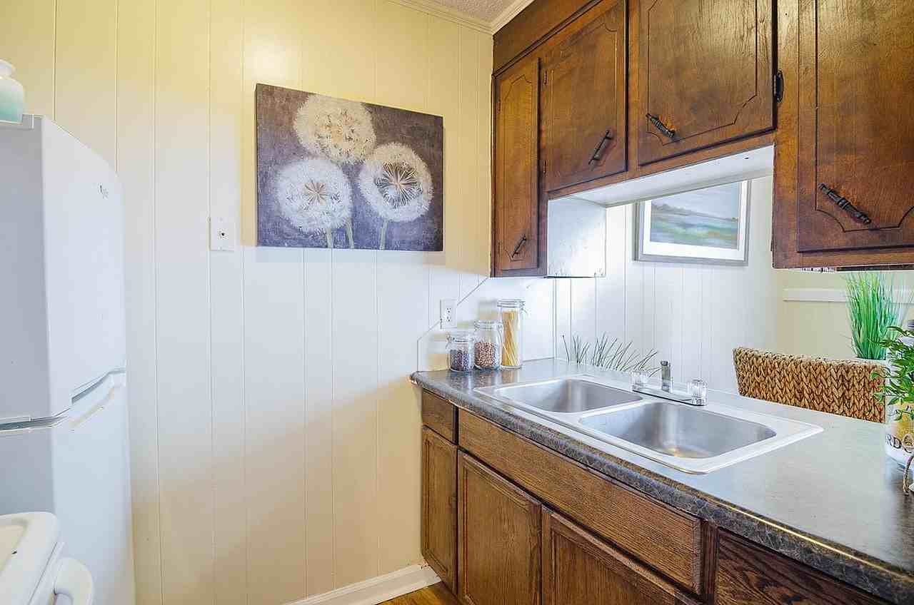 Willow Lake Apartments - Photo 7 of 16