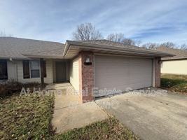 featured image of 1133 N Westwood Ave