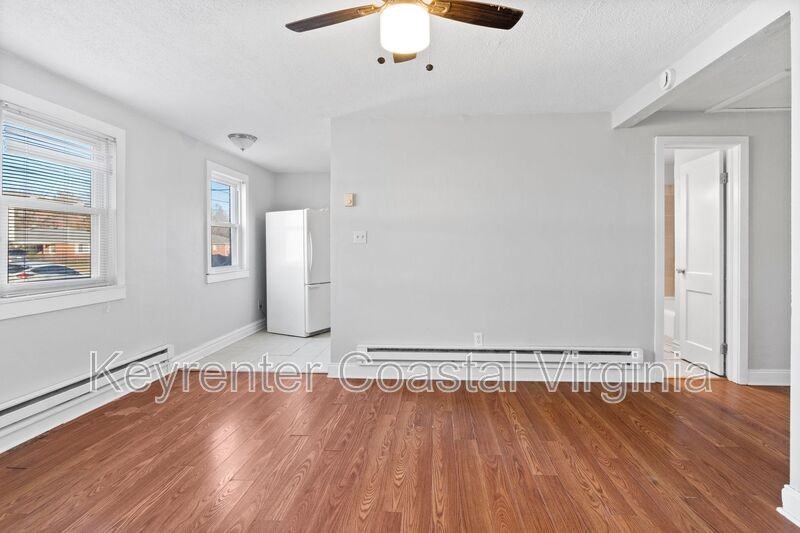 211 Rogers Ave #A - Photo 3 of 12