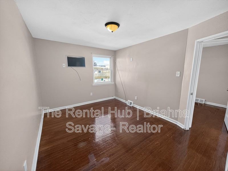 12508 Knights Rd #2 - Photo 3 of 10