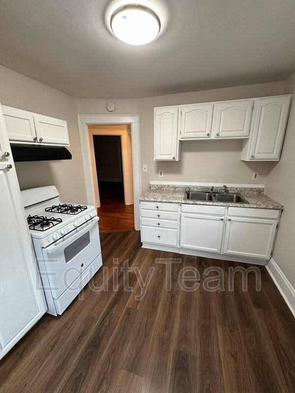 5573 Attica Ave #2 - Photo 4 of 9