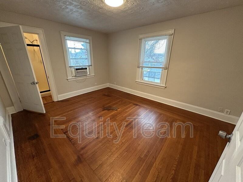 5573 Attica Ave #2 - Photo 6 of 9