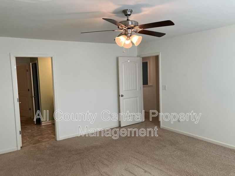 22730 Duffee Ln - Photo 4 of 15