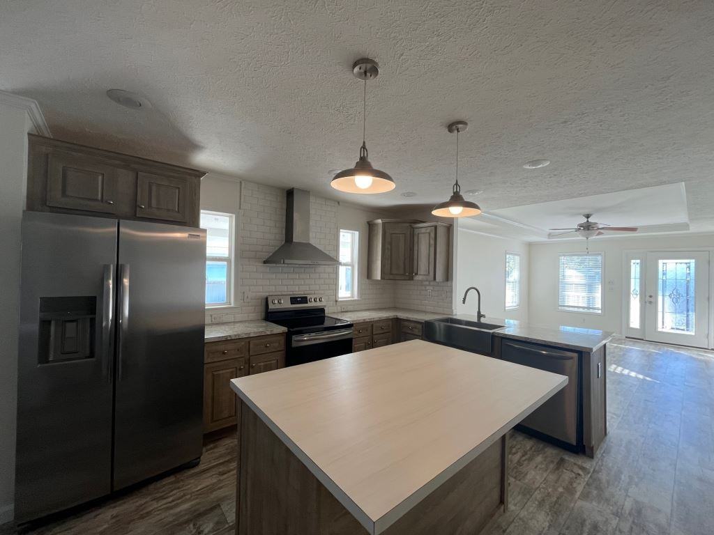 271 Sable Dr #271 - Photo 2 of 37