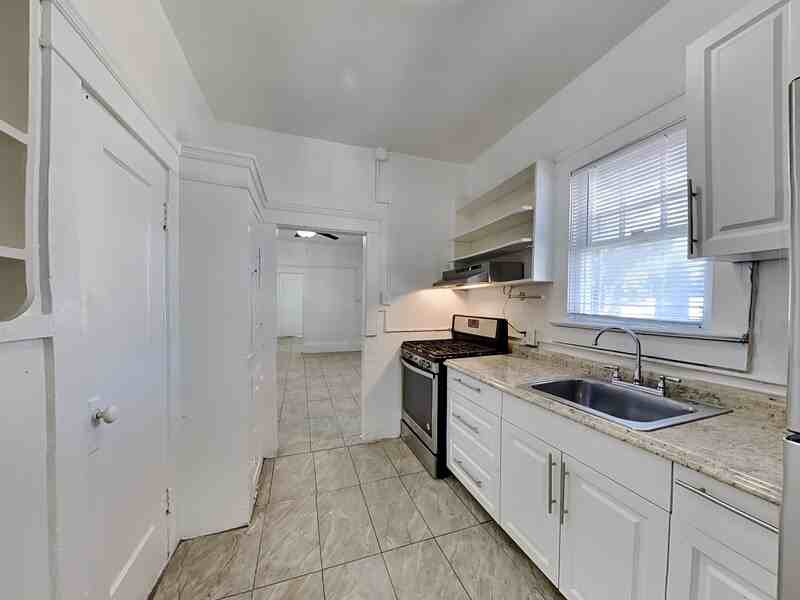 115 S Grandview Ave #2 - Photo 4 of 18