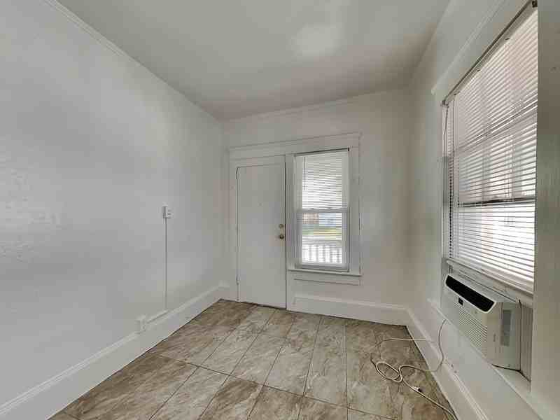 115 S Grandview Ave #2 - Photo 7 of 18