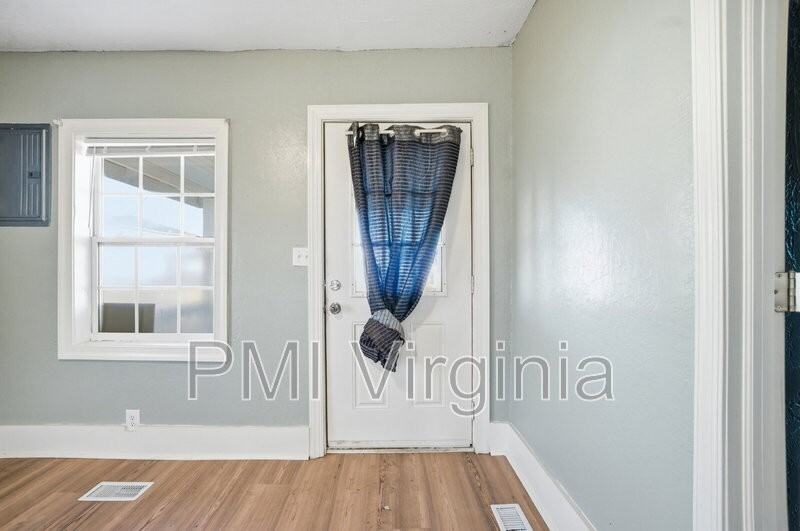 409 Nevada St - Photo 5 of 33