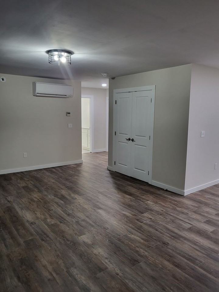 New Cinema Apartments - Photo 2 of 38