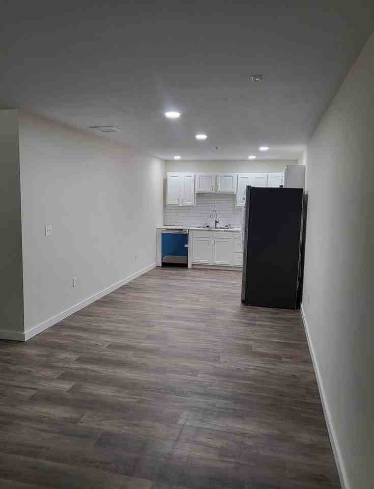 New Cinema Apartments - Photo 3 of 38