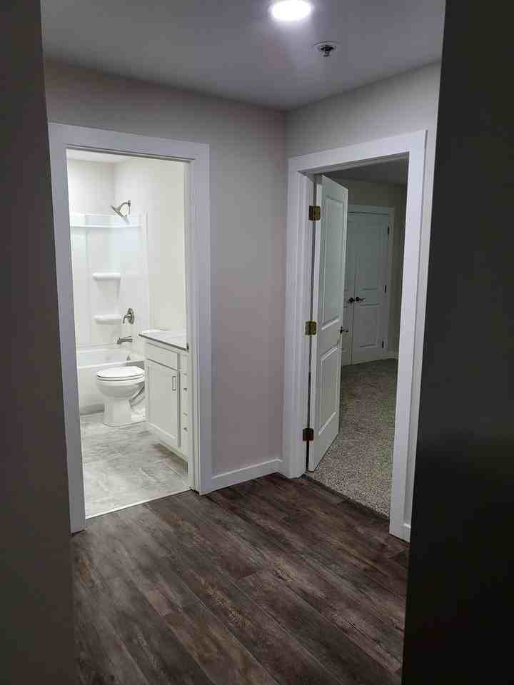 New Cinema Apartments - Photo 7 of 38