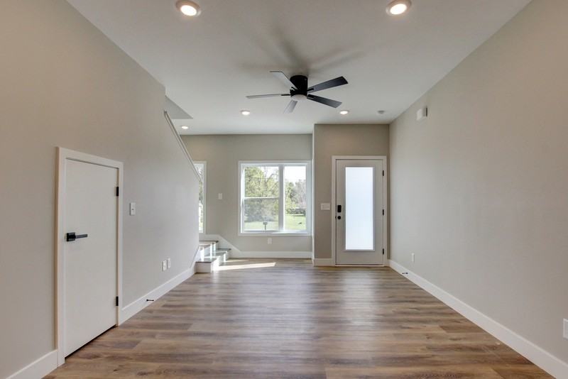 238 Third St - Photo 6 of 38