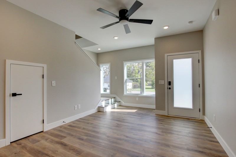 238 Third St - Photo 7 of 38