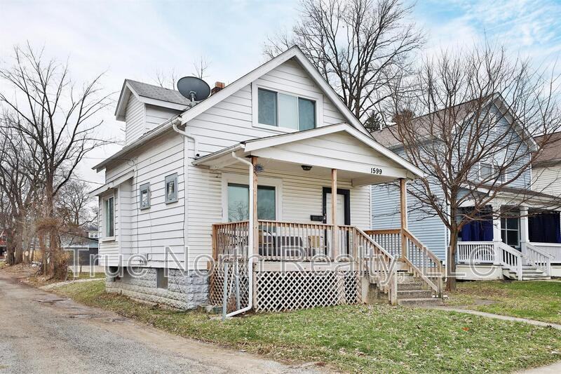 1599 Mooberry St - Photo 3 of 38