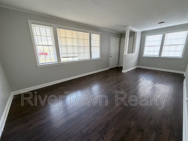 508 Sharon Dr - Photo 4 of 15