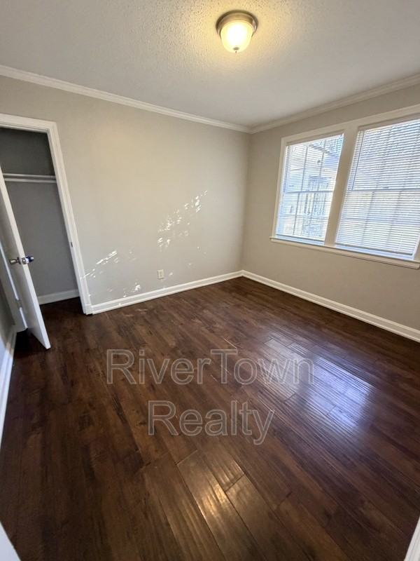 508 Sharon Dr - Photo 5 of 15