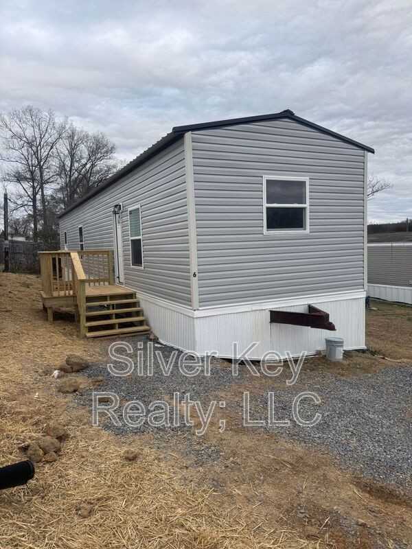 3000 Highways. #6 - Photo 2 of 8