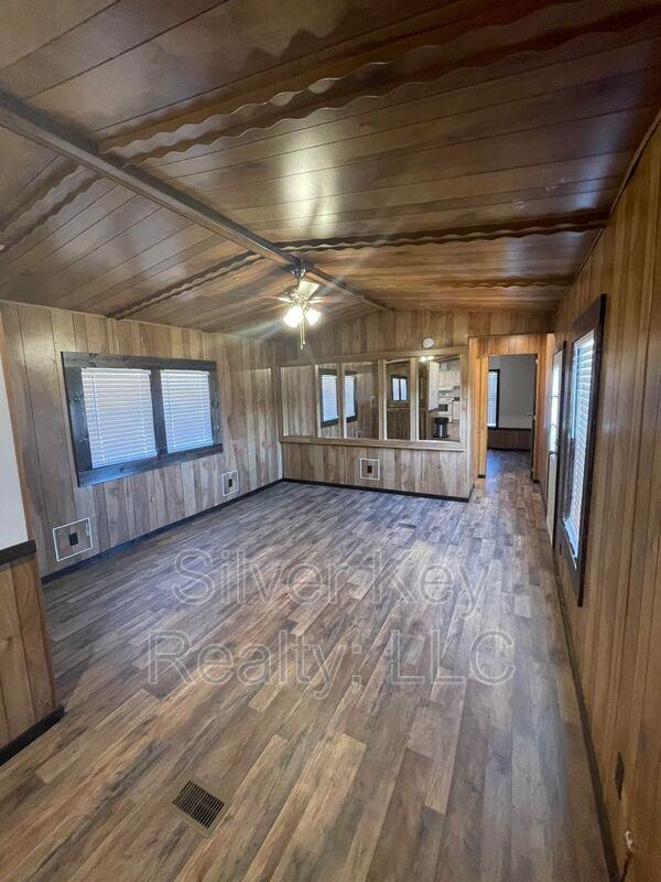 462 County Rd - Photo 6 of 13