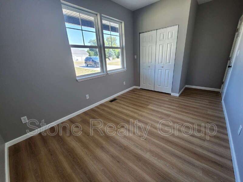 1162 W Ewing St - Photo 5 of 10