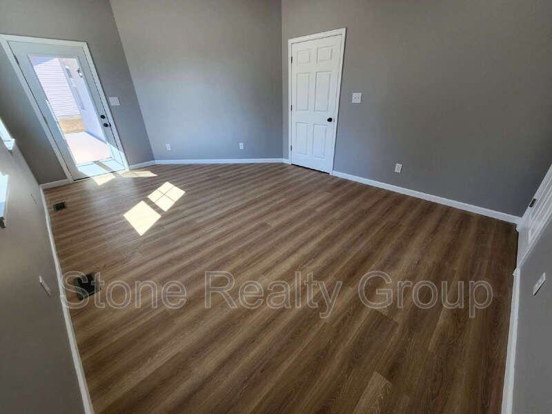 1162 W Ewing St - Photo 6 of 10