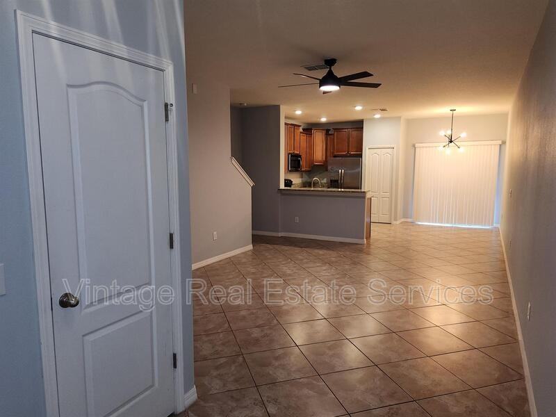 1242 Acadia Harbor Pl - Photo 4 of 22