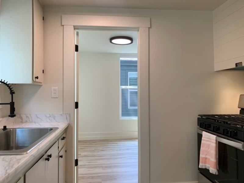 509 Nw C St #3 - Photo 7 of 21