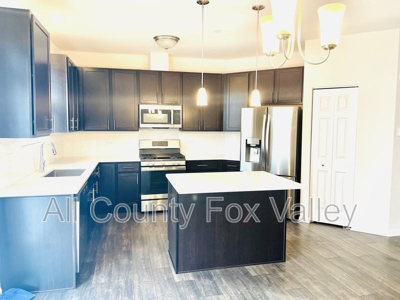 1918 Kingsley Cir - Photo 5 of 20