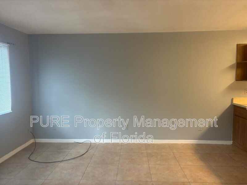 3721 Ne 41st St #B - Photo 6 of 27