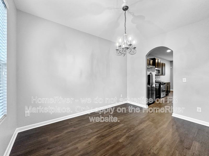 5689 Grande River Rd - Photo 4 of 22