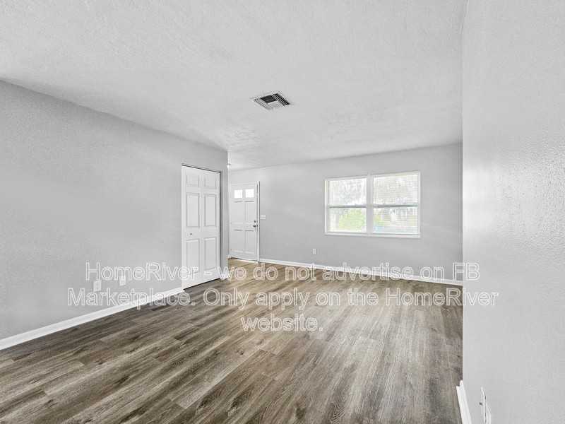 6374 Sunbird Ln - Photo 7 of 29