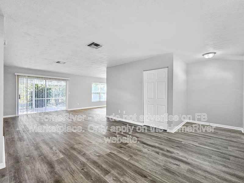 6374 Sunbird Ln - Photo 7 of 28