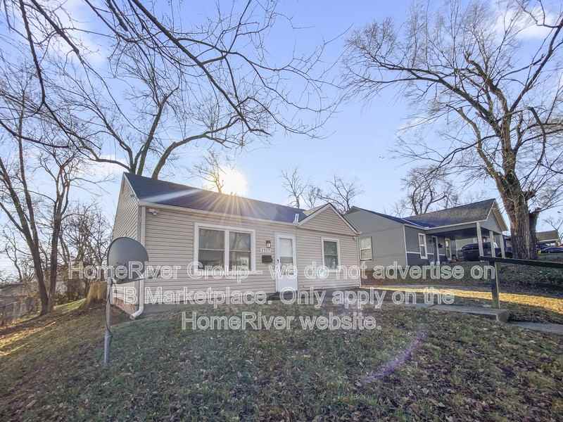 2917 S 51st Ter - Photo 2 of 18