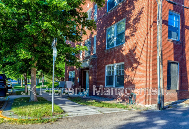 310 5th St N #01 - Photo 2 of 5