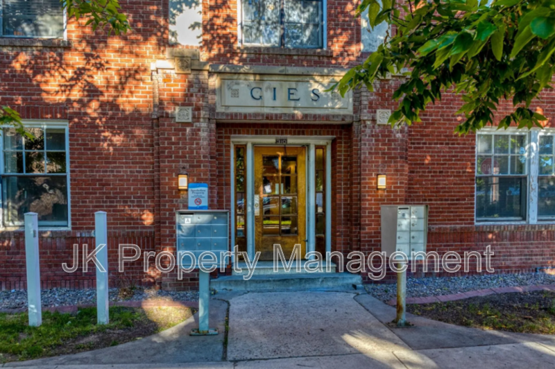 310 5th St N #01 - Photo 3 of 5