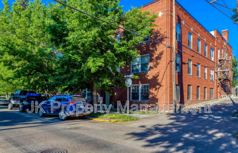 310 5th St N #01 - Photo 5 of 5