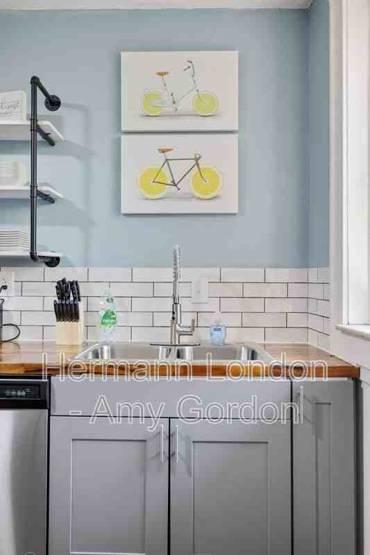 6024 Dewey Ave #A - Photo 7 of 18