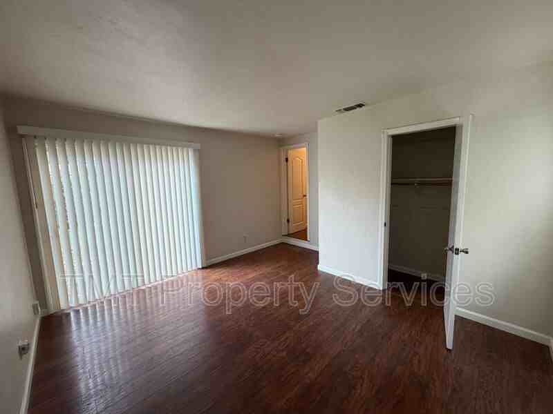 2011 Mangrum Ave - Photo 3 of 22