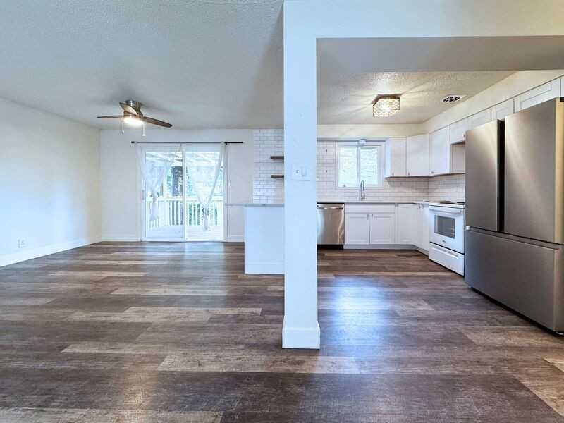 725 Mimosa Ave - Photo 5 of 39