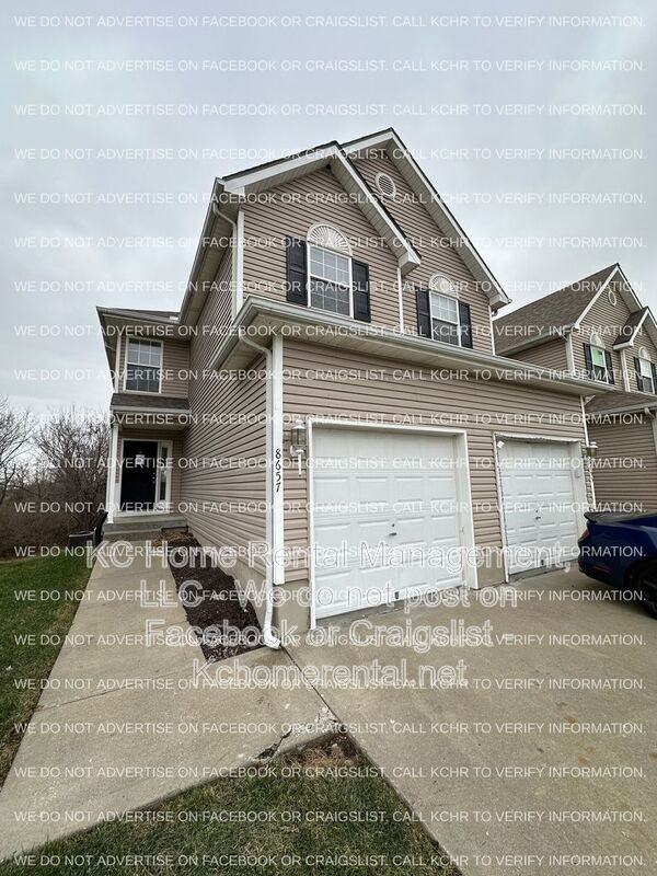 8657 Ne 97th St - Photo 2 of 45