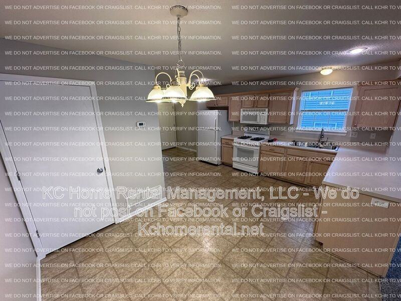 8657 Ne 97th St - Photo 7 of 45