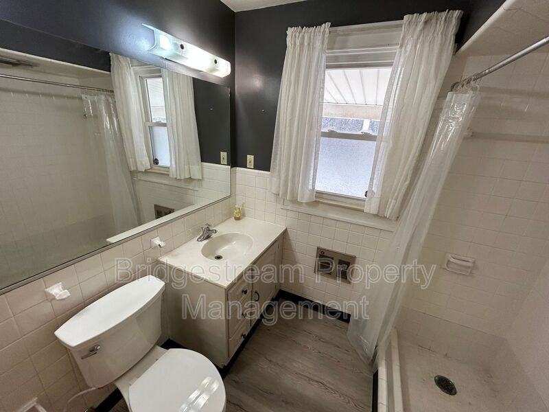 7155 Meeker Rd - Photo 4 of 15