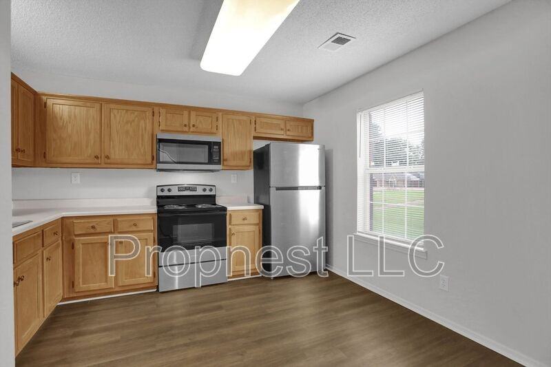 840 Barrington Woods Cv - Photo 5 of 30